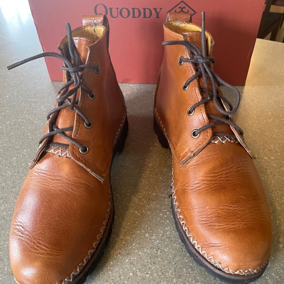 Quoddy Cross-Stitch Chukka Boots 8.5 main image 4